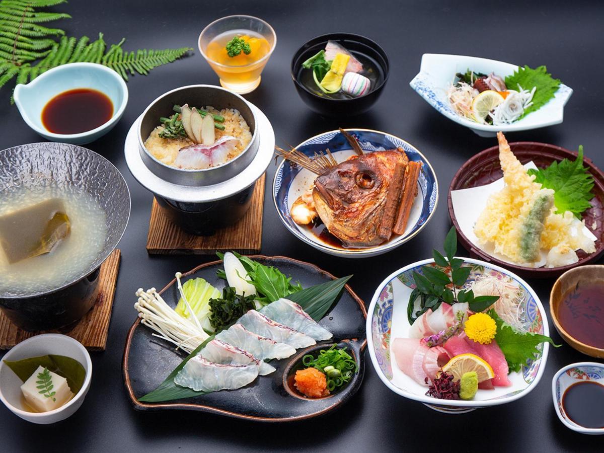 Wakayama Kada Onsen Kada Kaigetsu Hotel Екстериор снимка