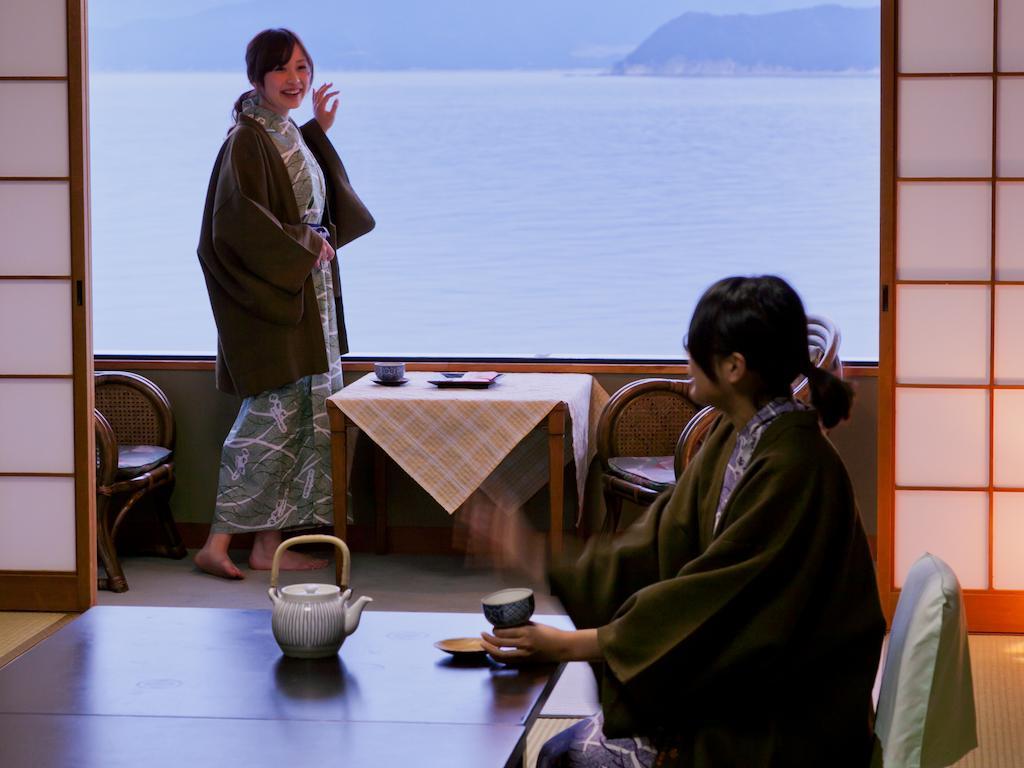 Wakayama Kada Onsen Kada Kaigetsu Hotel Екстериор снимка
